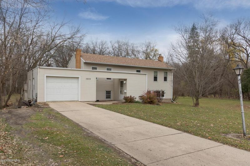 1605 5th St NE, Rochester, MN 55906