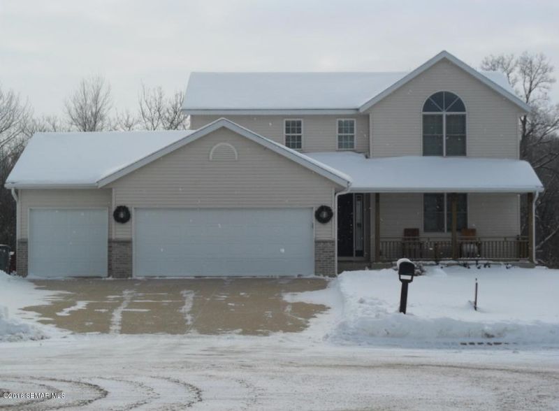 205 17th Pl SW, Austin, MN 55912
