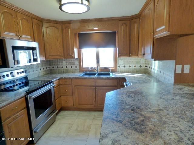12755 S Prairie Rd, Caledonia, MN 55921