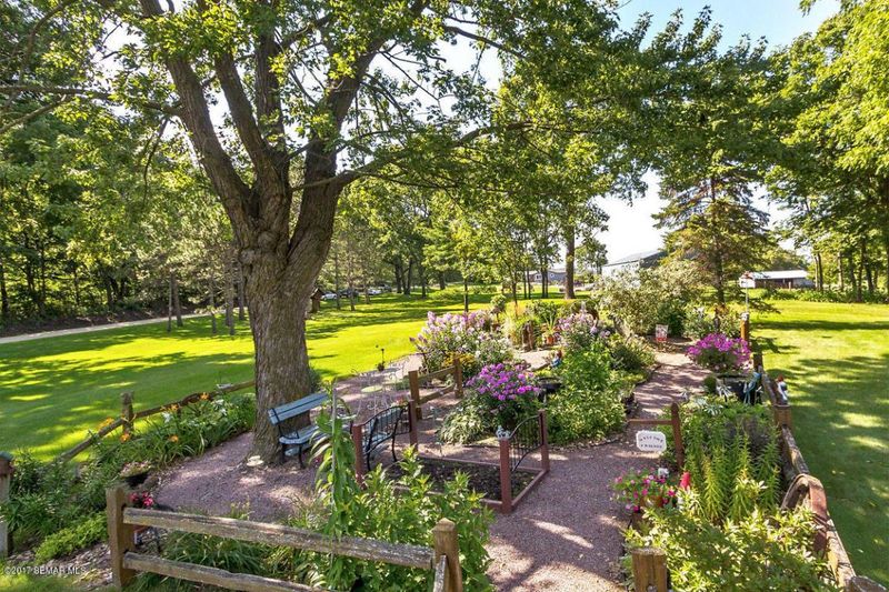32069 Territorial Rd, Lake City, MN 55041