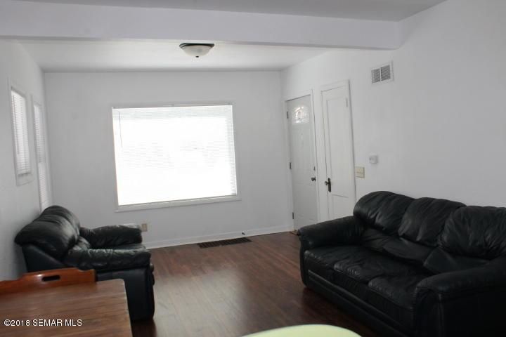 663 Johnson St, Winona, MN 55987