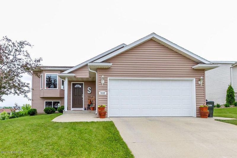 5332 56th Ave NW, Rochester, MN 55901