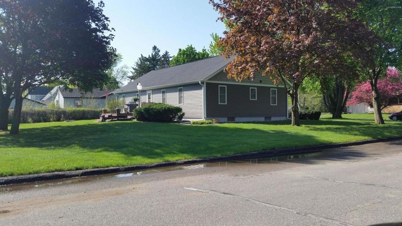 630 6th St W, Wabasha, MN 55981