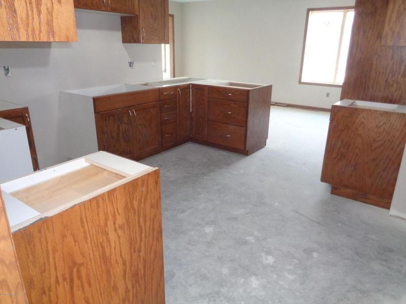 1413 28th St SW, Austin, MN 55912