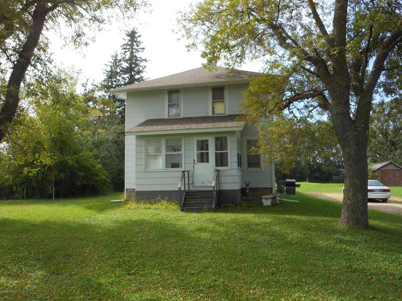1204 10th Dr SE, Austin, MN 55912