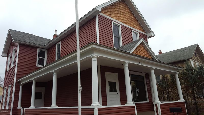 709 W 5th St, Winona, MN 55987