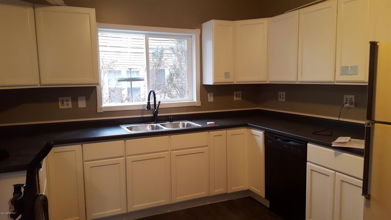 709 W 5th St, Winona, MN 55987