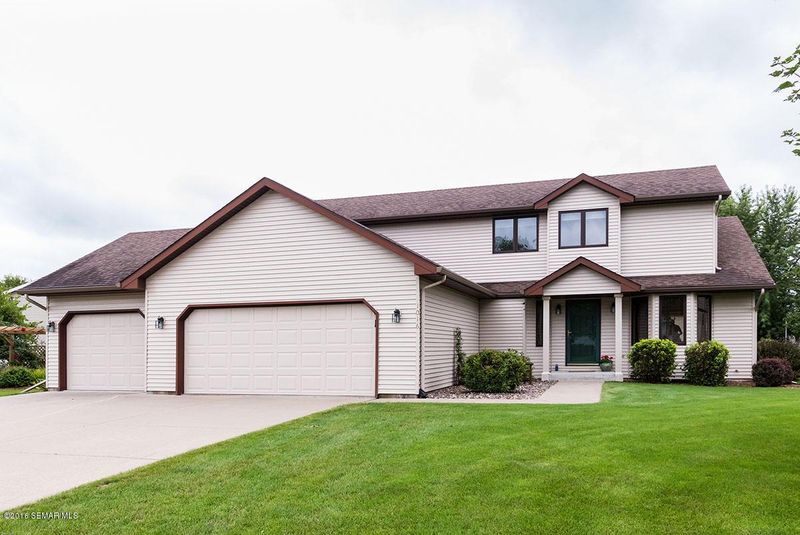 1016 Safari Way, Lake City, MN 55041