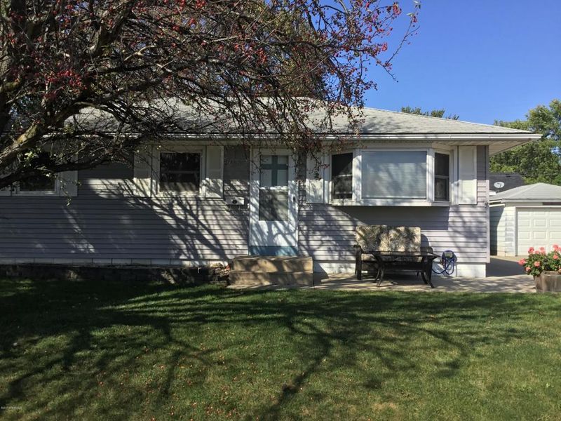 2033 15th St NW, Rochester, MN 55901
