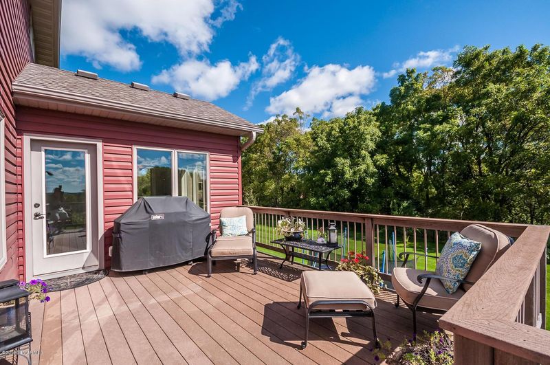 1906 Shannon Oaks Blvd NE, Rochester, MN 55906
