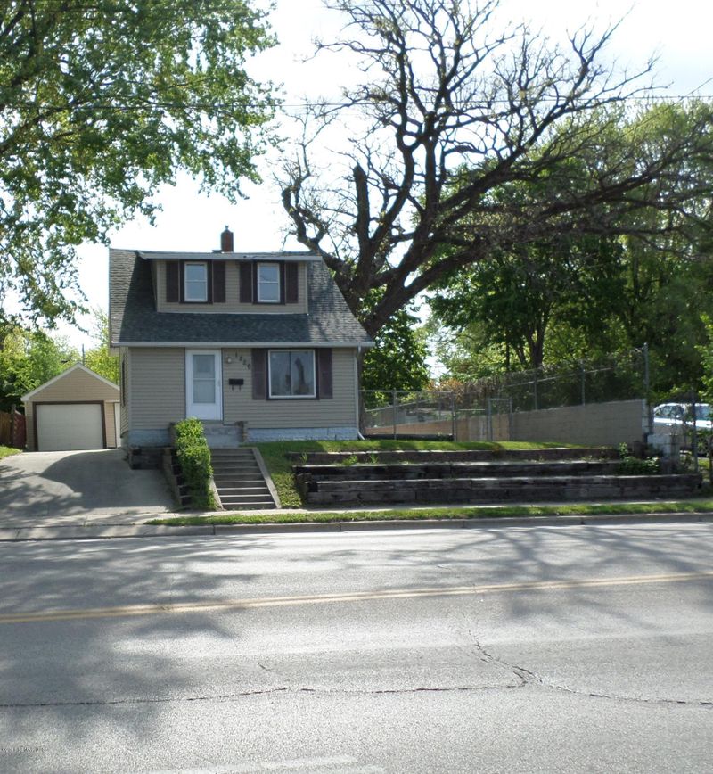 1226 3rd Ave SE, Rochester, MN 55904