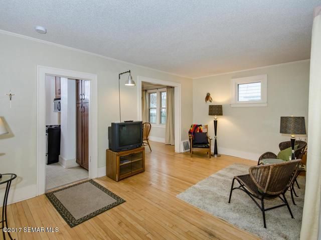 308 9th St NW, Rochester, MN 55901