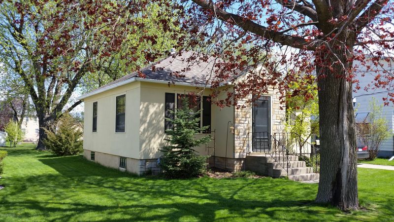 1709 1st Ave NE, Austin, MN 55912