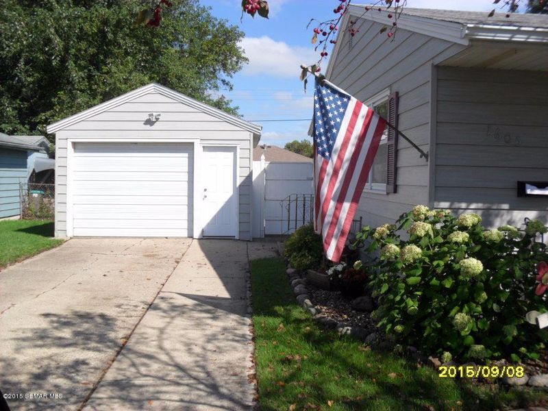 1605 4th Ave SE, Austin, MN 55912