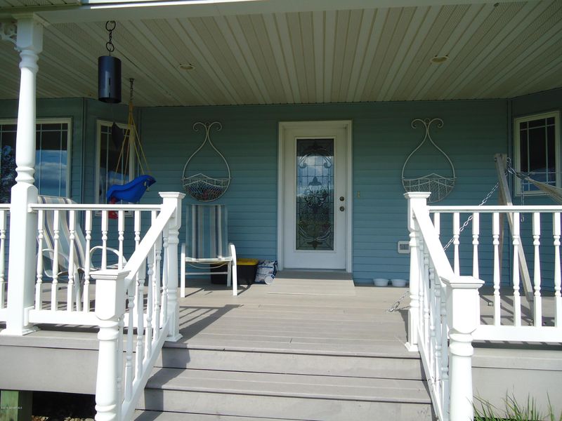 3748 County 102 Rd SE, Eyota, MN 55934