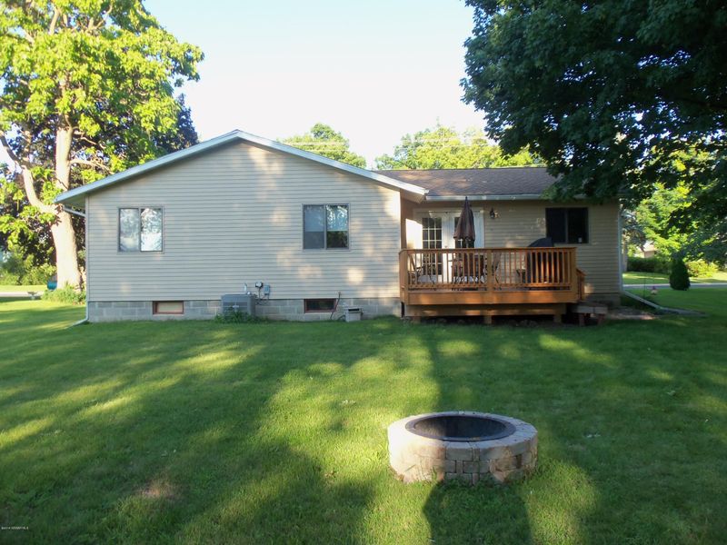401 1st Ave NW, Dodge Center, MN 55927