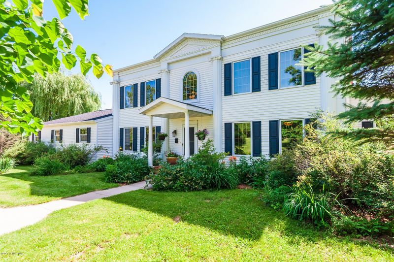 700 Shenandoah Ln NW, Rochester, MN 55901