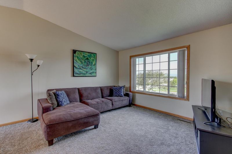 704 4th St NE, Byron, MN 55920