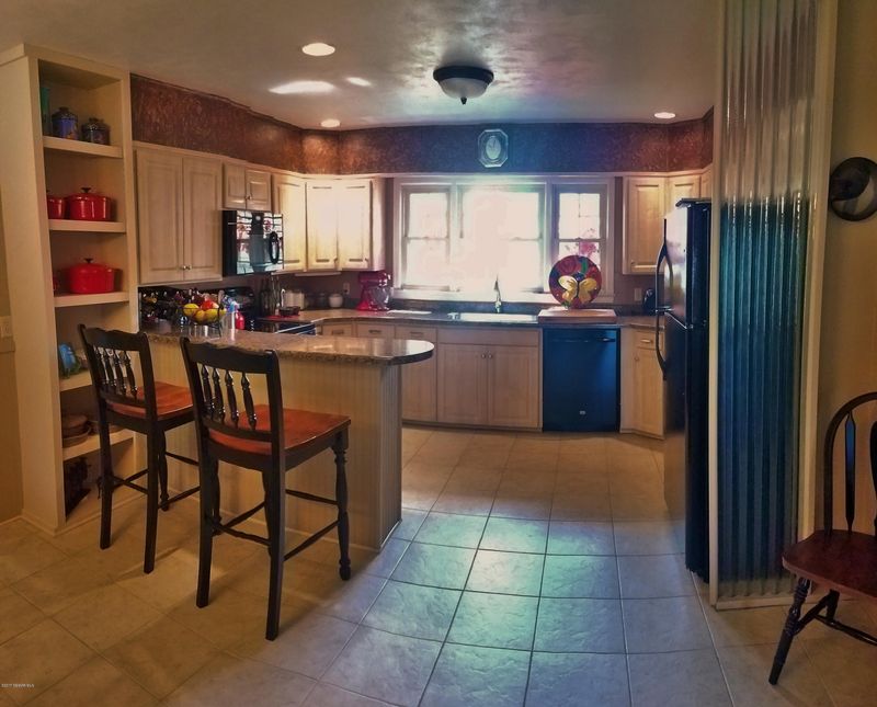 207 1st Ave SE, Spring Grove, MN 55974