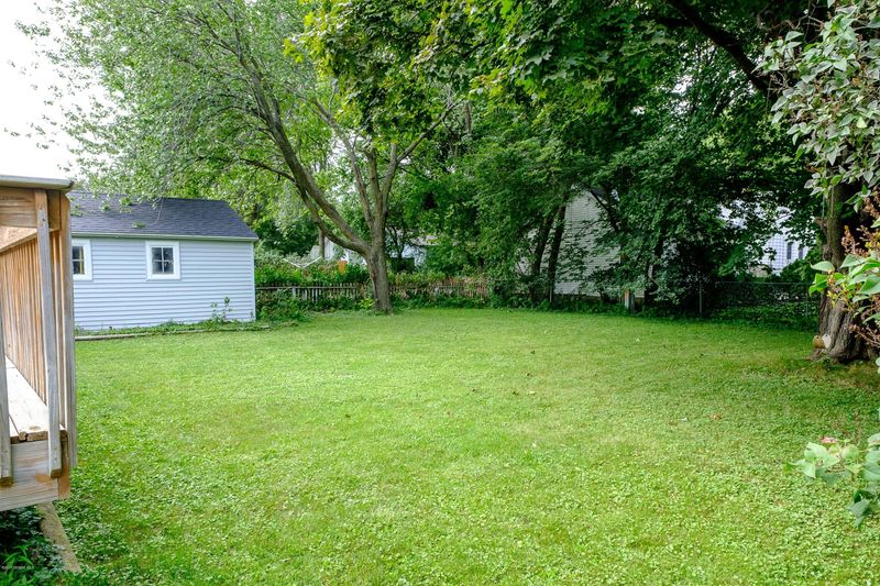945 10th St SE, Rochester, MN 55904