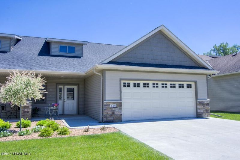 420 22nd Ave SW, Rochester, MN 55902
