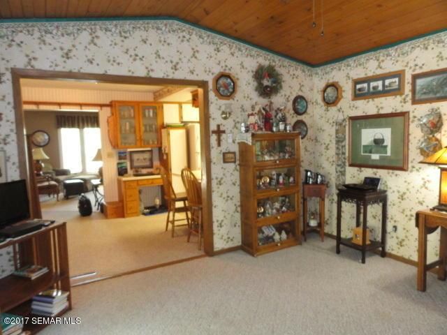 902 24th St NW, Rochester, MN 55901