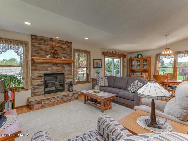 600 14th Ave NW, Kasson, MN 55944