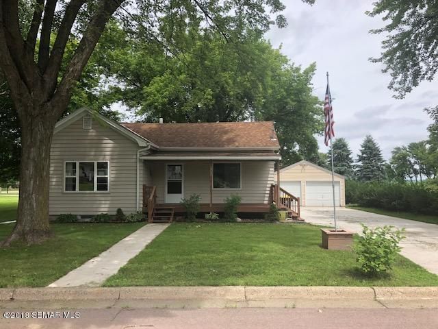103 4th St NE, Wells, MN 56097
