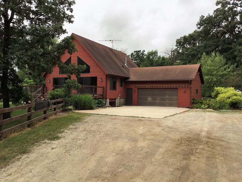 63213 150th Ave, Claremont, MN 55924