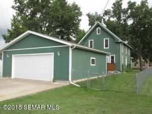 338 N 1st St, La Crescent, MN 55947