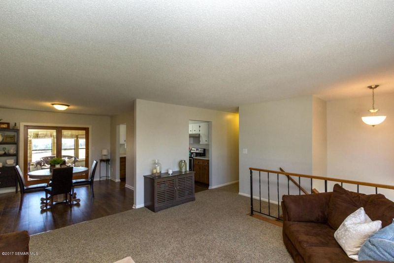 310 63rd Ave SW, Rochester, MN 55902