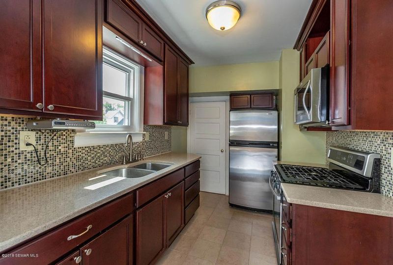 412 Franklin St, Winona, MN 55987