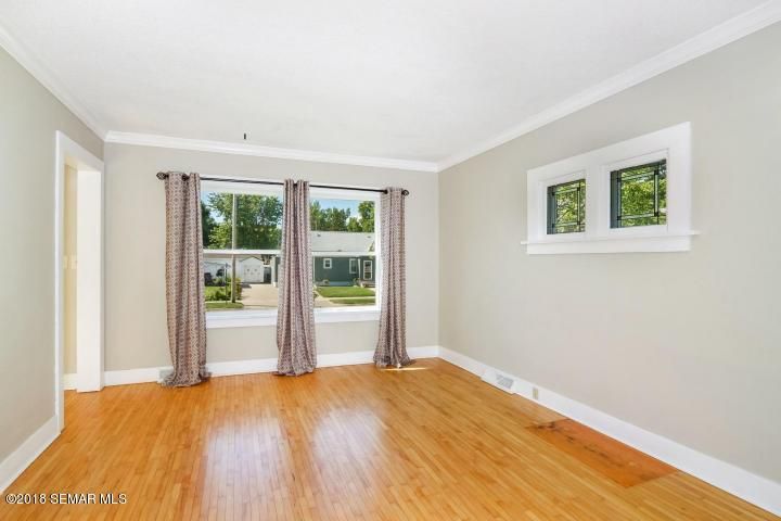 1919 Adams St, La Crosse, WI 54601