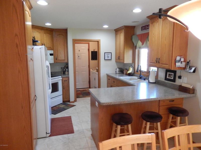 4820 Wintergreen Ln NW, Rochester, MN 55901