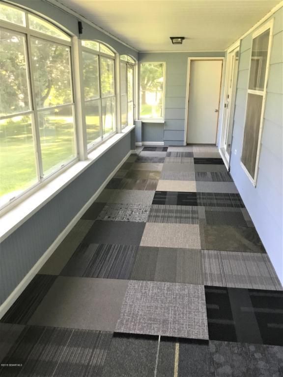 404 3rd St NW, Dodge Center, MN 55927
