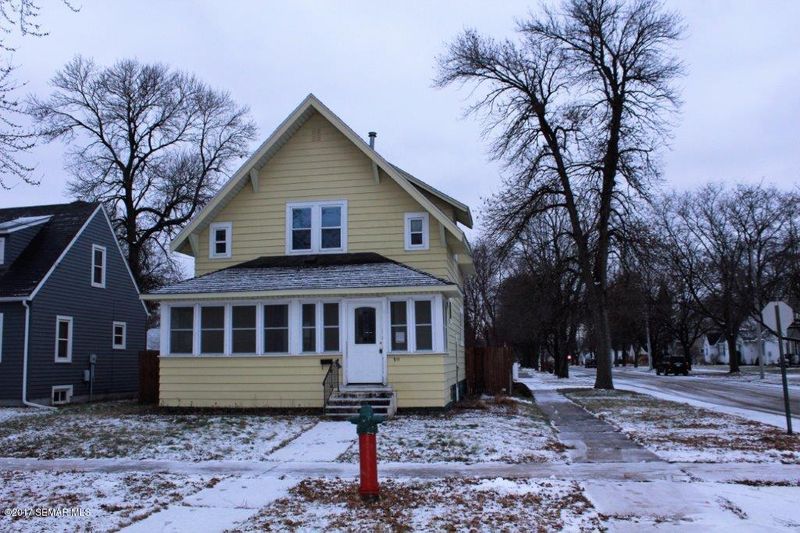 911 4th Ave SW, Austin, MN 55912