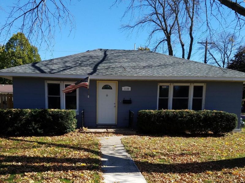 1139 Highland Ave, Mankato, MN 56001