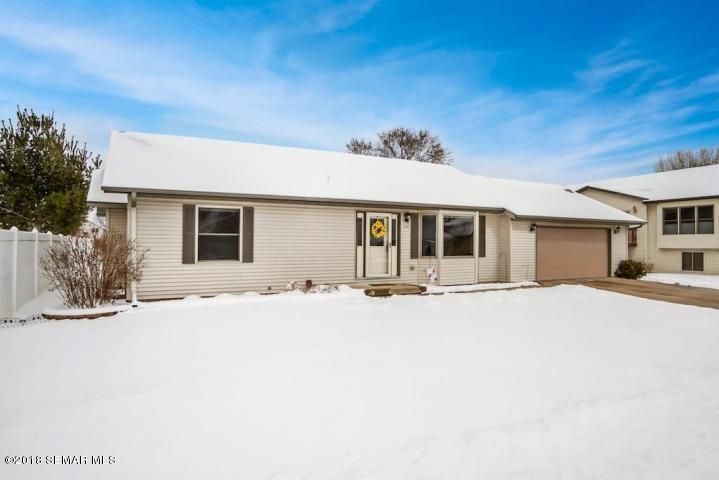 707 Shelly Ln, Onalaska, WI 54650