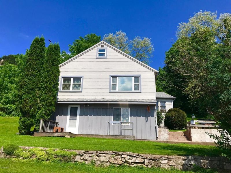 260 N State Rd 35, Alma, WI 54610
