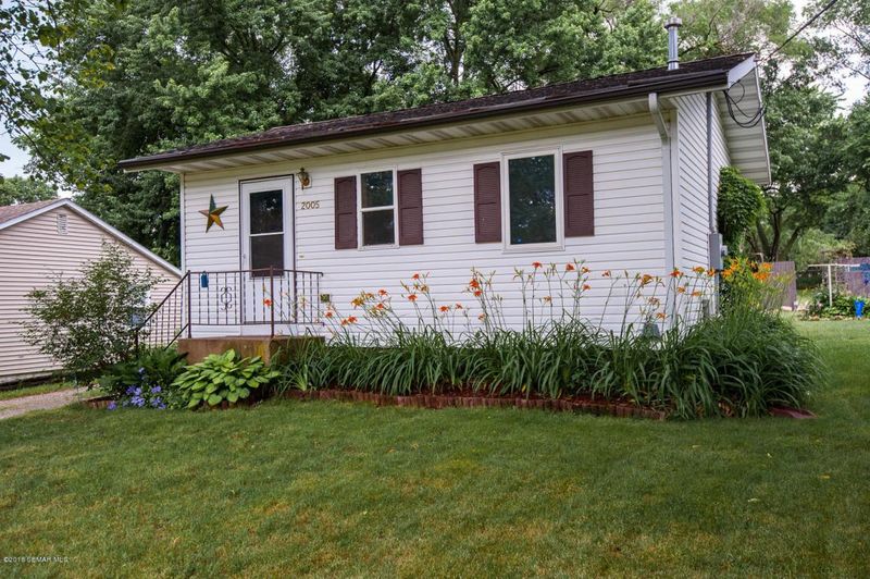 2005 14th St SE, Rochester, MN 55904