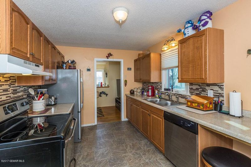 1817 17th St NW, Rochester, MN 55901