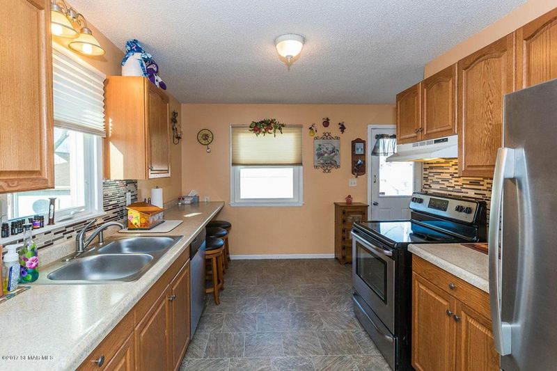 1817 17th St NW, Rochester, MN 55901