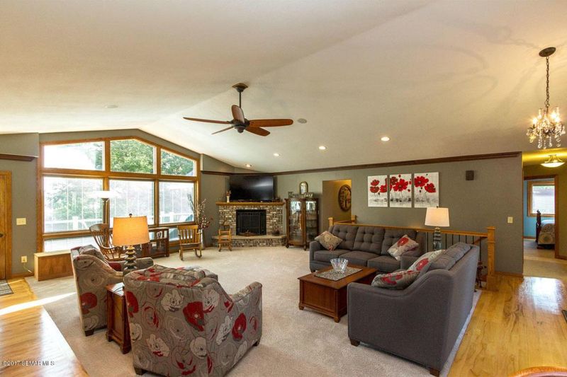 32632 361st Ave, Lake City, MN 55041