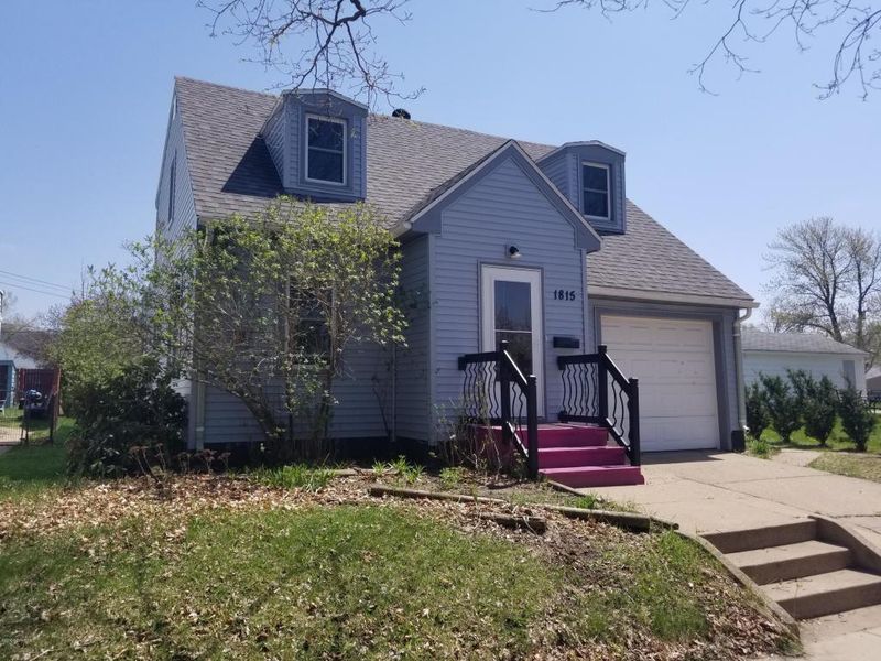 1815 20th St S, La Crosse, WI 54601