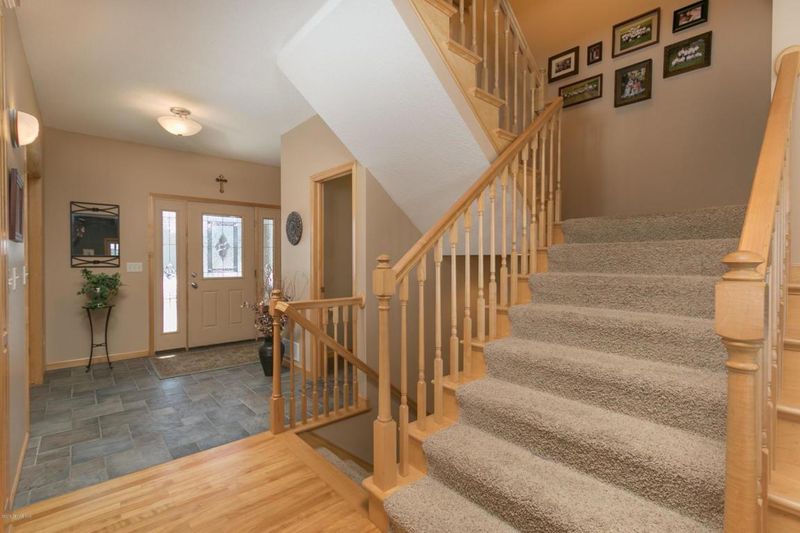 4697 Windslow Ln NW, Rochester, MN 55901