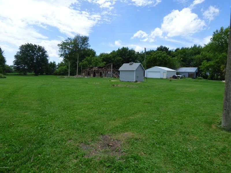 26205 620th Ave, Brownsdale, MN 55918