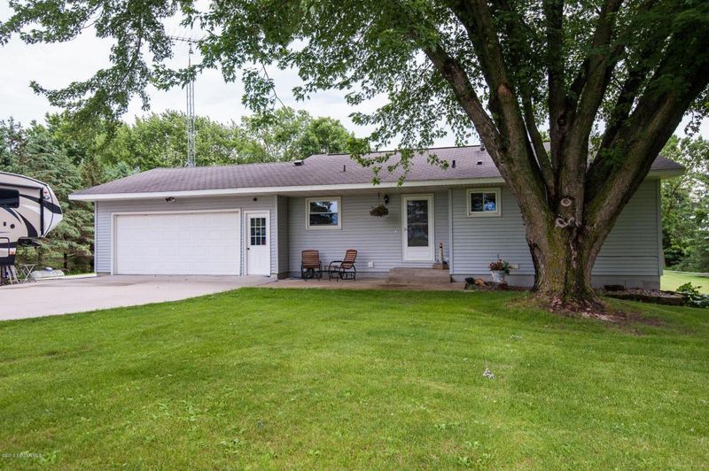 2810 55th Ave NE, Rochester, MN 55906