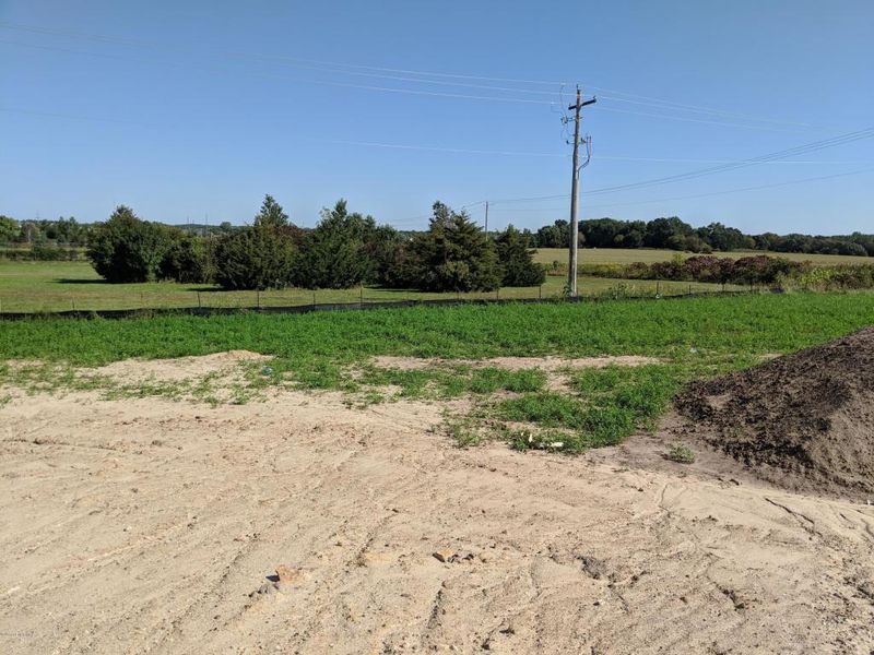 807 10th St NE, Kasson, MN 55944