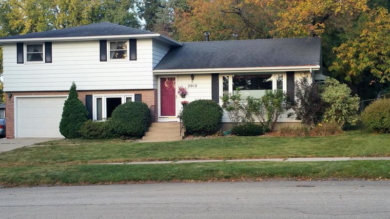 2012 15th Ave NW, Rochester, MN 55901