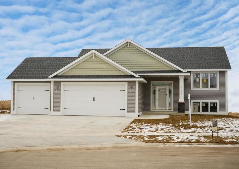 3932 Aries Ln SW, Rochester, MN 55902